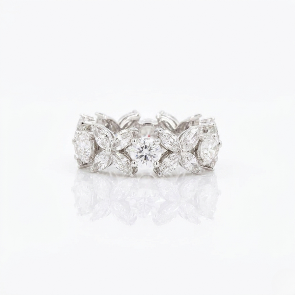 Solitaire Round Diamond Wedding Ring Set With Plain Ring